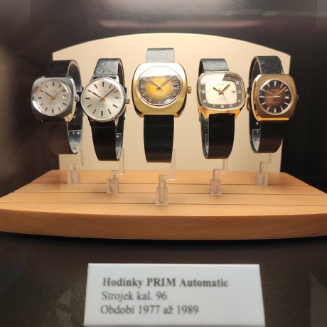 42 Nové Město n. Met – městské muzeum, hodinky zn. Prim vyrobené v Novém Městě VI