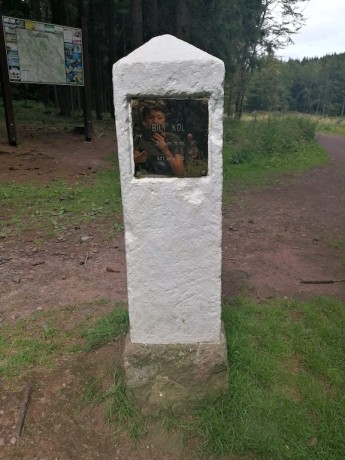 08