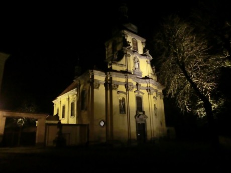 Peruc kostel sv.Petra a Pavla - České středohoří