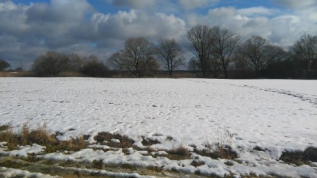  Na polích stále ještě dost sněhu