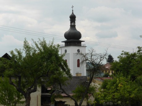 Farní kostel v Bozkově s přístupnou věží