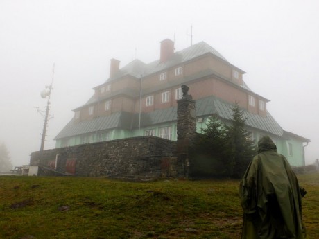 Těšíme se na teplo Masarykovy chaty na Šerlichu