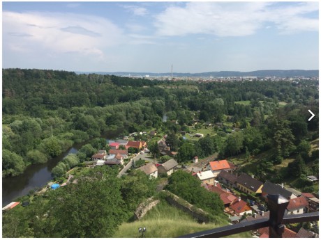 Výhled ze zříceniny hradu Michalovice IV