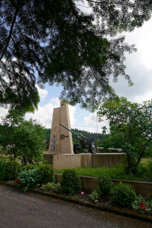 05a Odolov - pomník obětem války