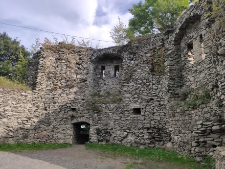 06 Zřícenina hradu Tolštejn (670 m n. m.) II