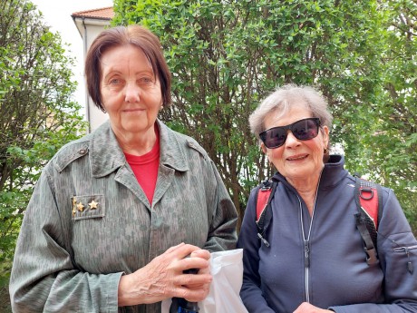 10 Setkání s místní aktivní důchodkyní