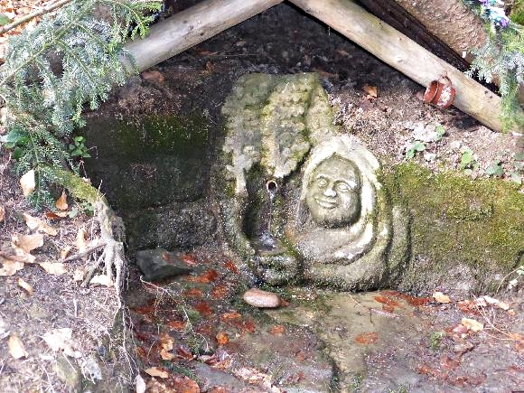 Studánka Panny Marie Bolestné (2)