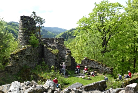 Odpočinek na zřícenině hradu Rychleby