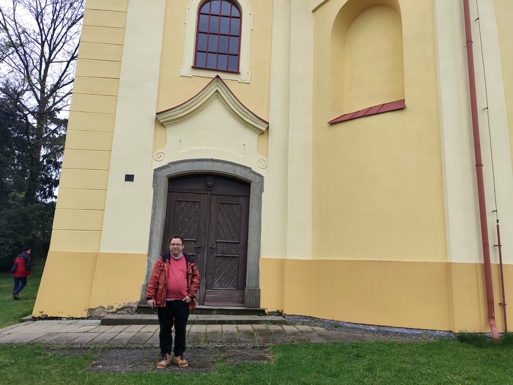35 Vysoké Chvojno - kostel sv. Gotharda