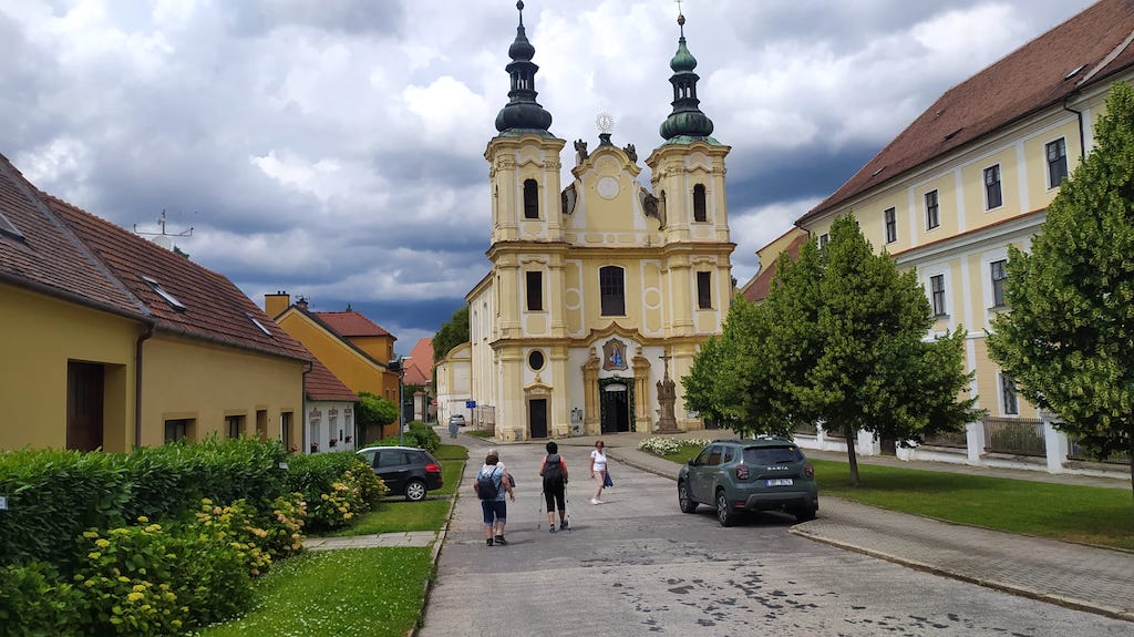 35 Strážnice – kostel Nanebevzetí Panny Marie