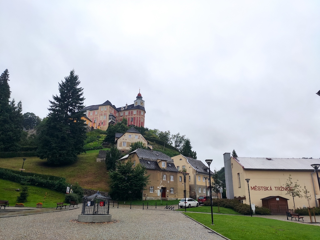 01 Javorník
