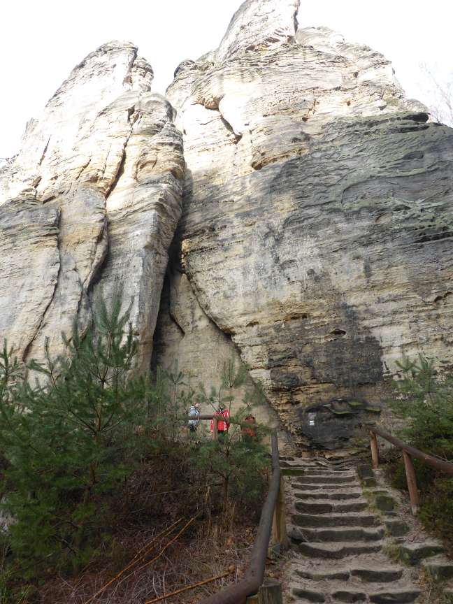 Náš vstup do skalních chodeb