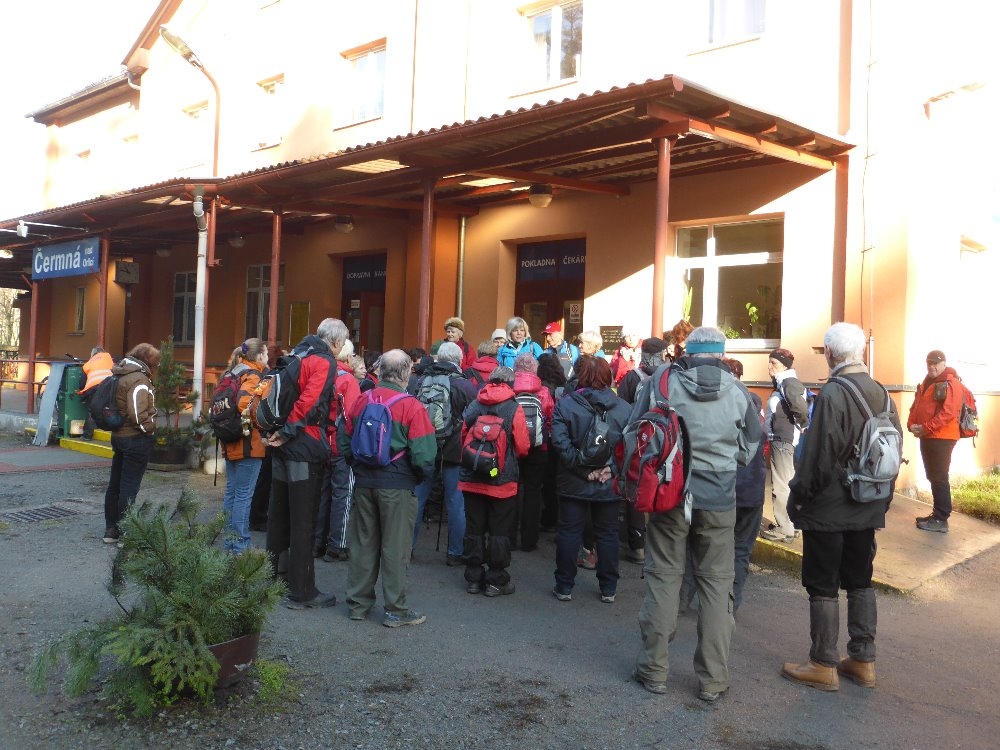 Nádraží Čermná n. O. - přivítání turistů na akci