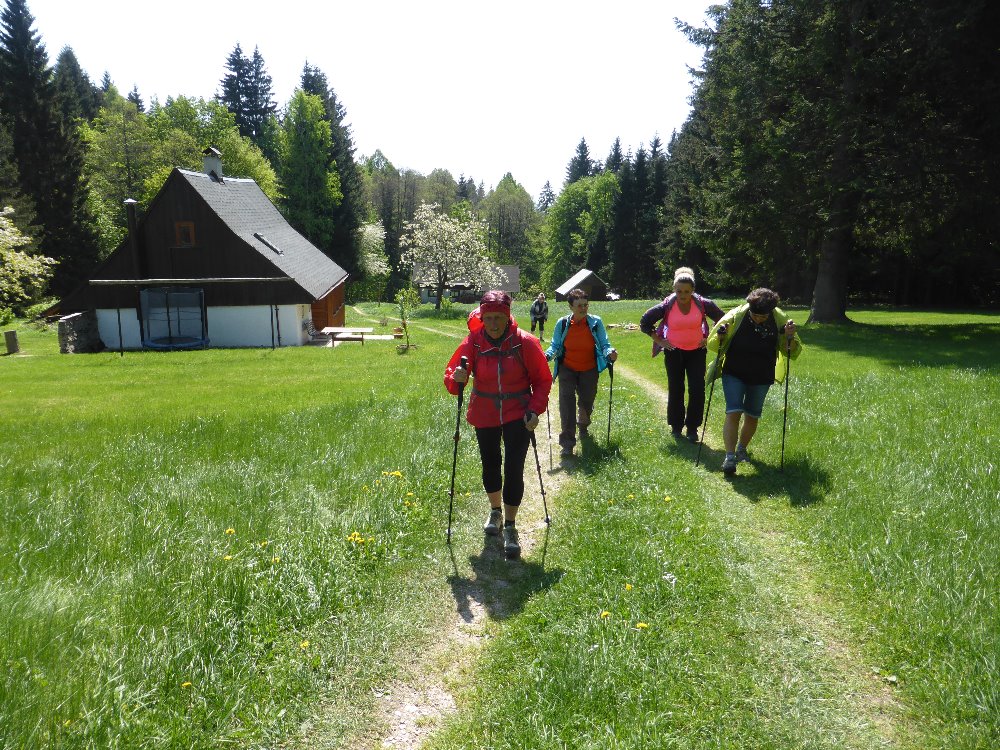 Cesta bývalou osadou Hadinec - nyní rekreační oblast