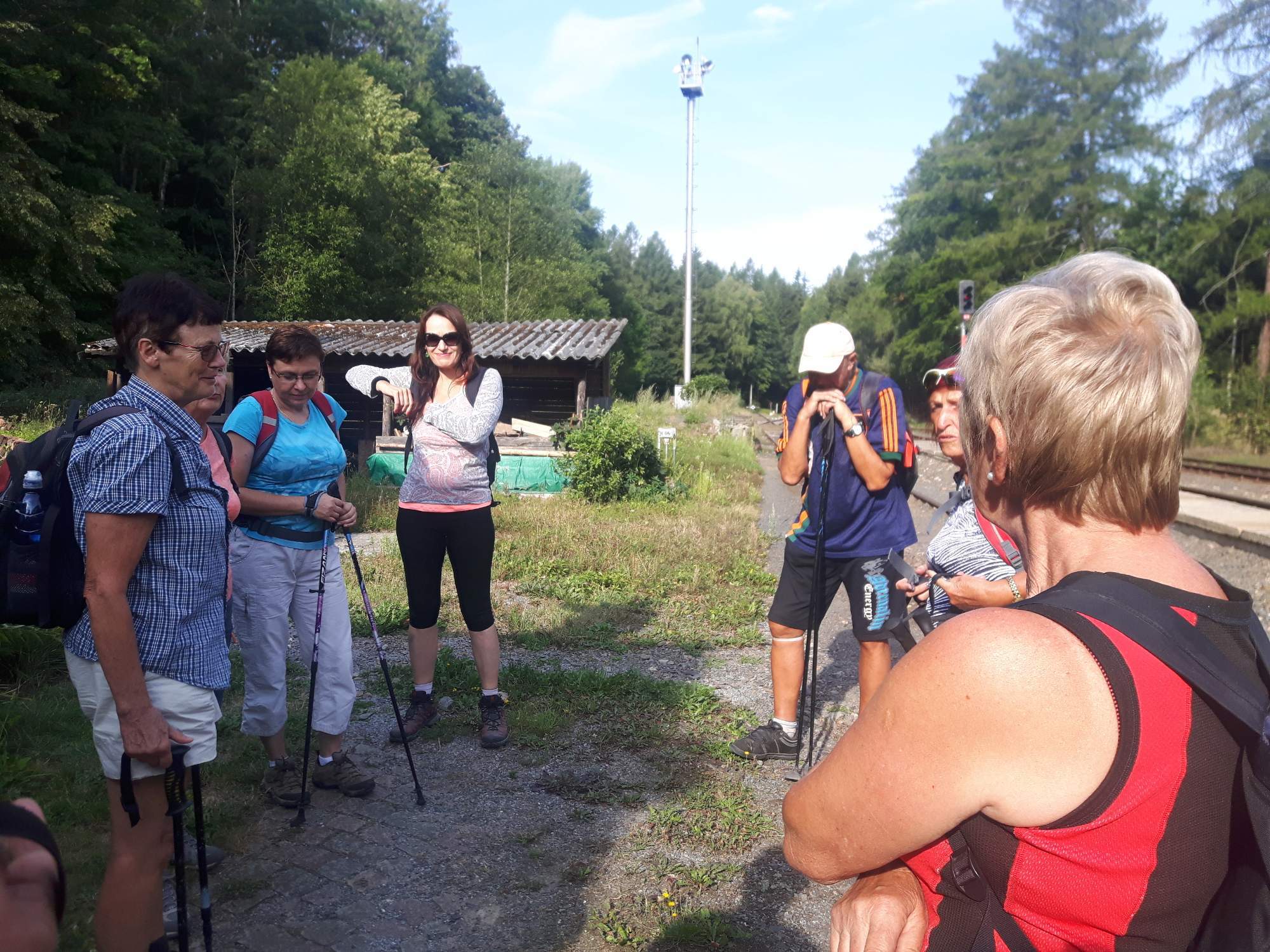 K pramenu to máme 5,5 km