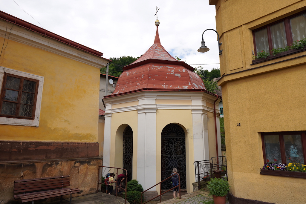 27 Malé Svatoňovice - kaple Panny Marie Lurdské s pramenem