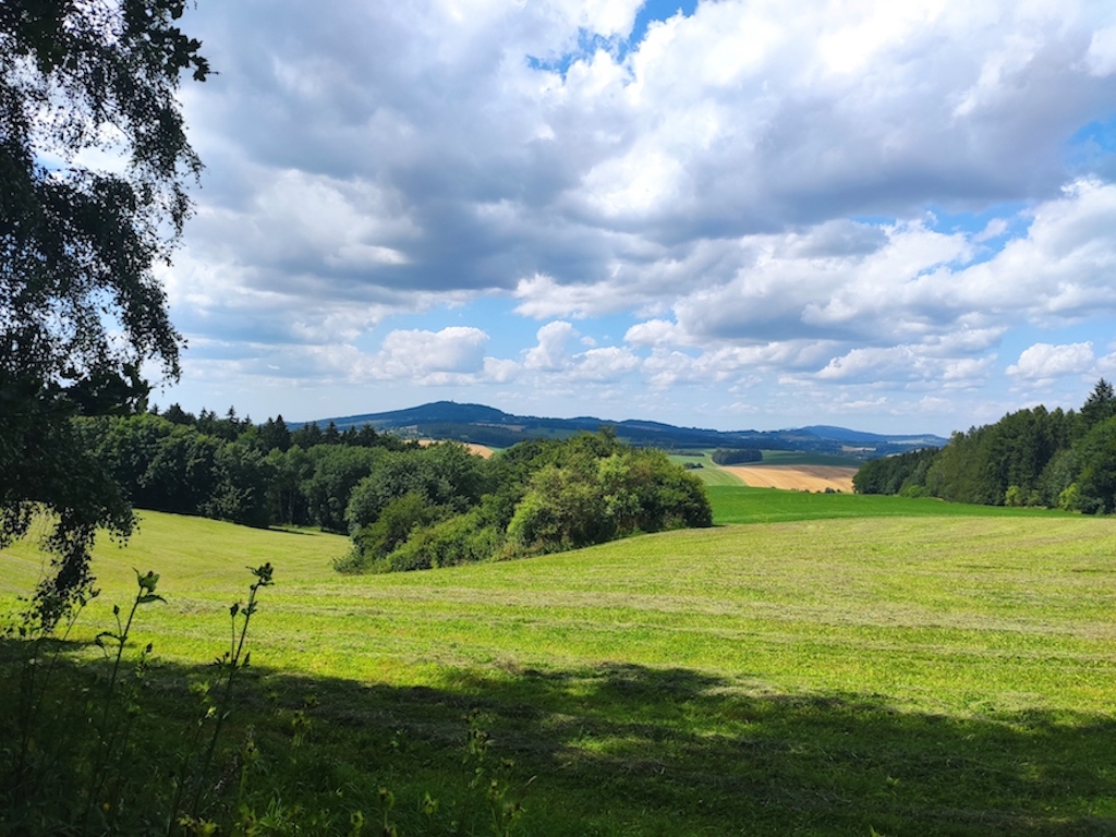 17a Na Kumburk - výhled na horu Tábor