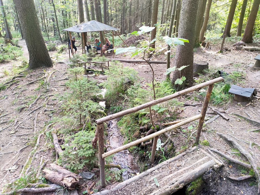 35 Přírodní park Včelný – u studánky I