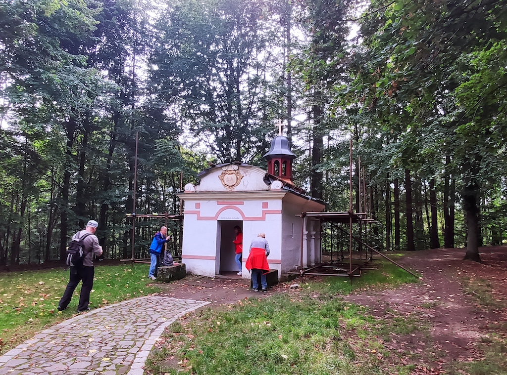 27 Křížová cesta na Křížové hoře i