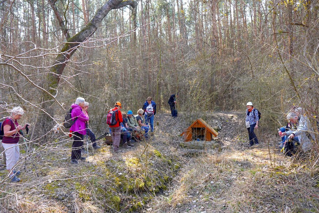 25 U studánky