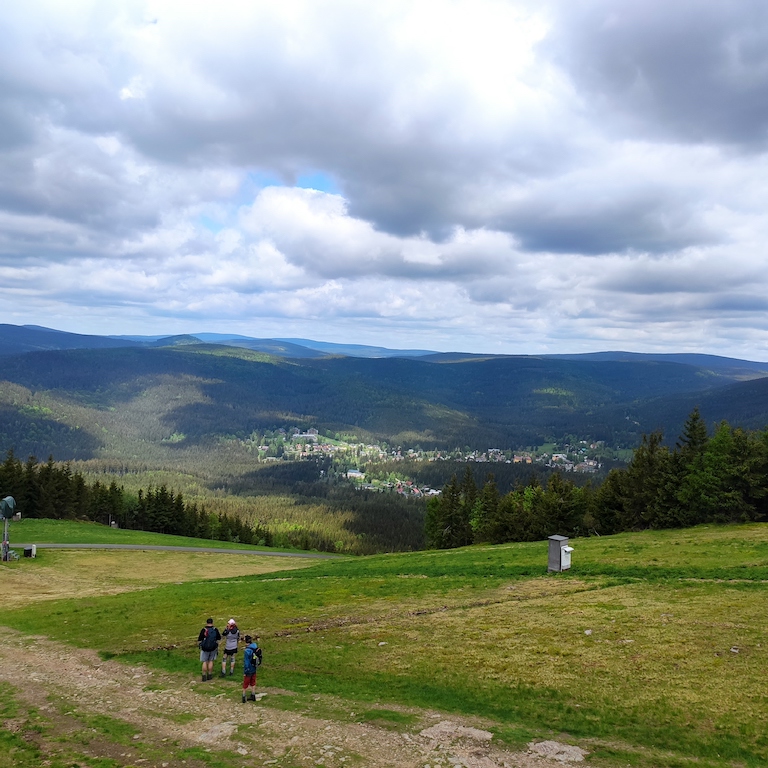 01 Čertova hora – pohled na Harrachov