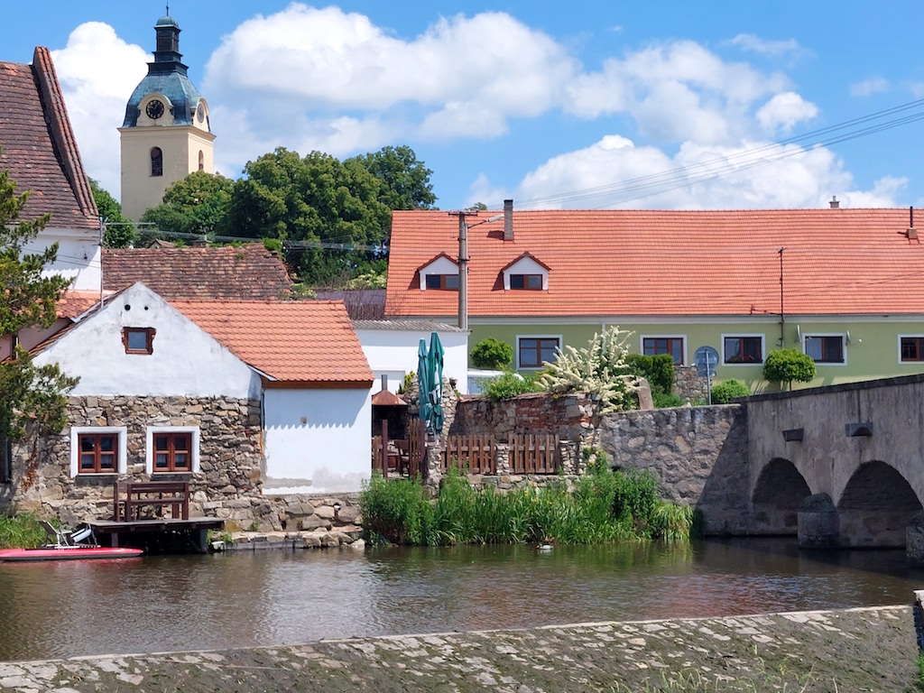 24 Dominantou obce Putimi je kostel sv. Vavřince